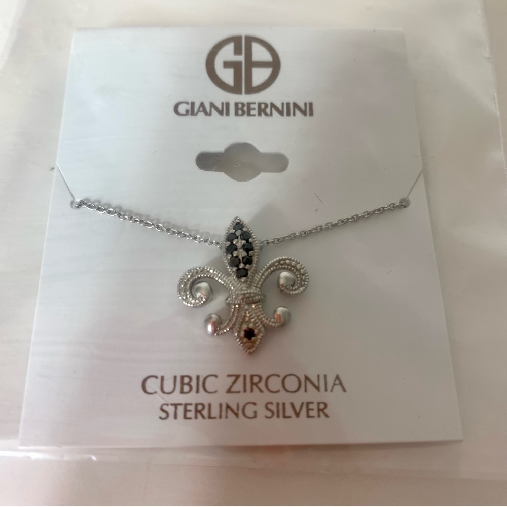 NWT. Giani Bernini pendant. Cubic Zirconia Fleur-de-Lis 18" sterling sil…